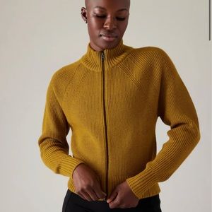 Athleta En Route Full Zip Sweater size Medium